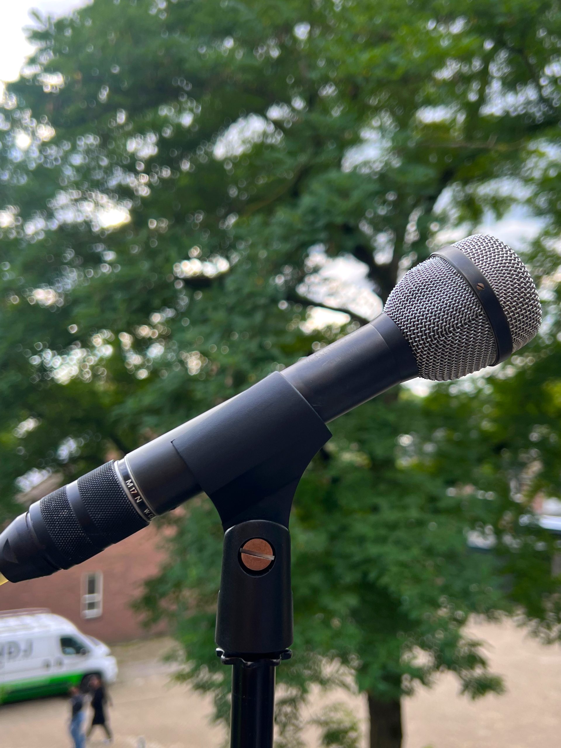 1960's Strässer M17N Dynamic Microphone (Beyerdynamic M69 N) - Image 4