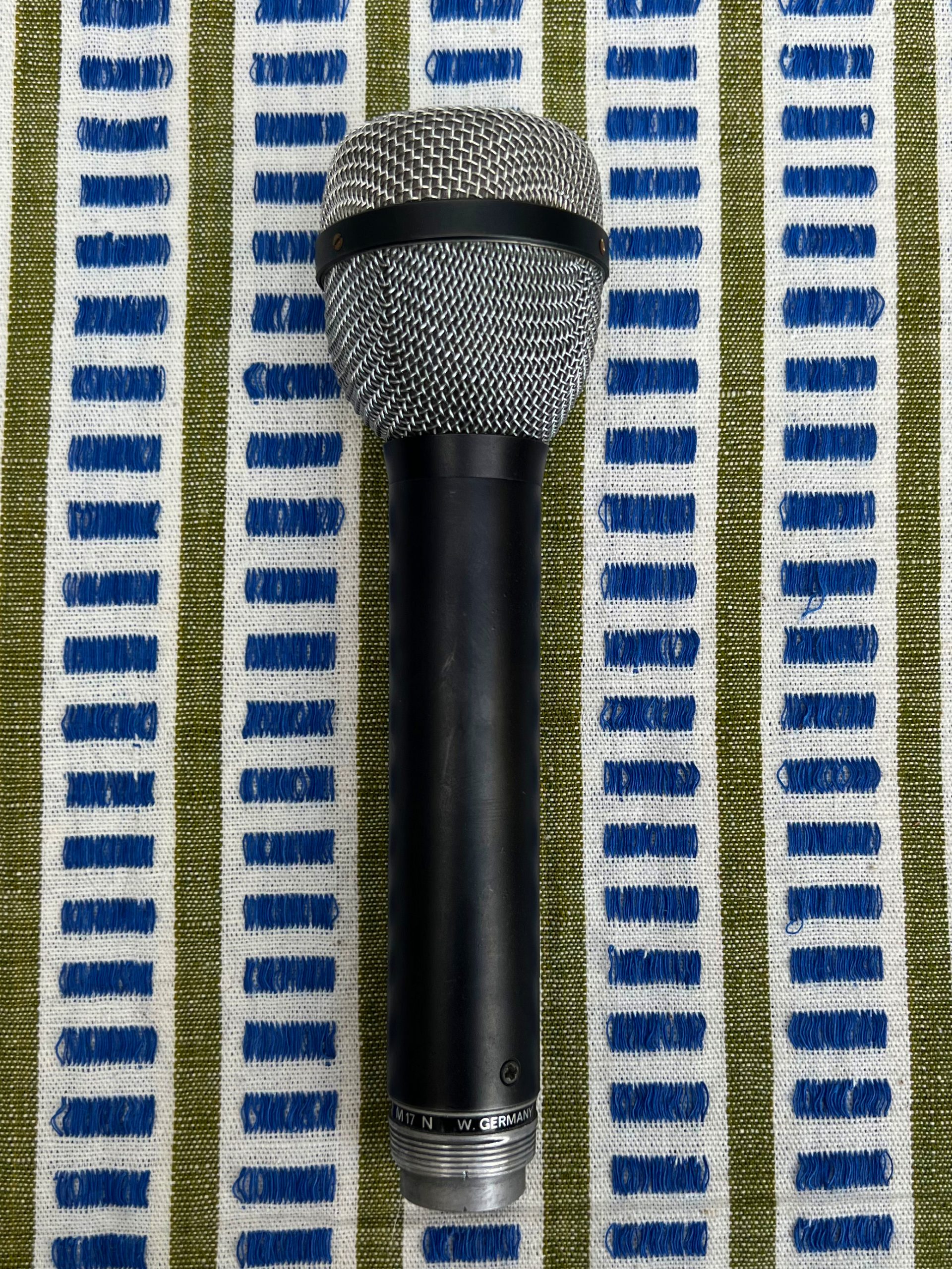 1960's Strässer M17N Dynamic Microphone (Beyerdynamic M69 N) - Image 7