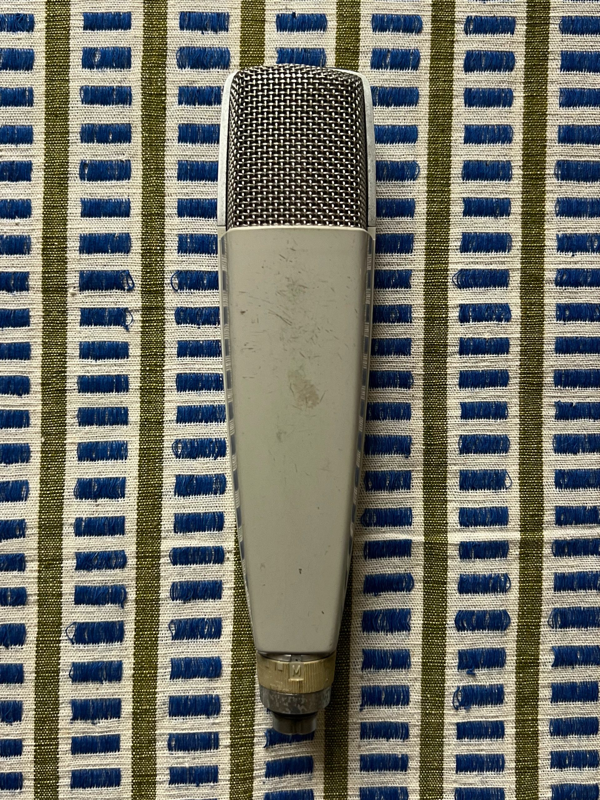 Sennheiser MD421 N Dynamic Microphone - Image 10