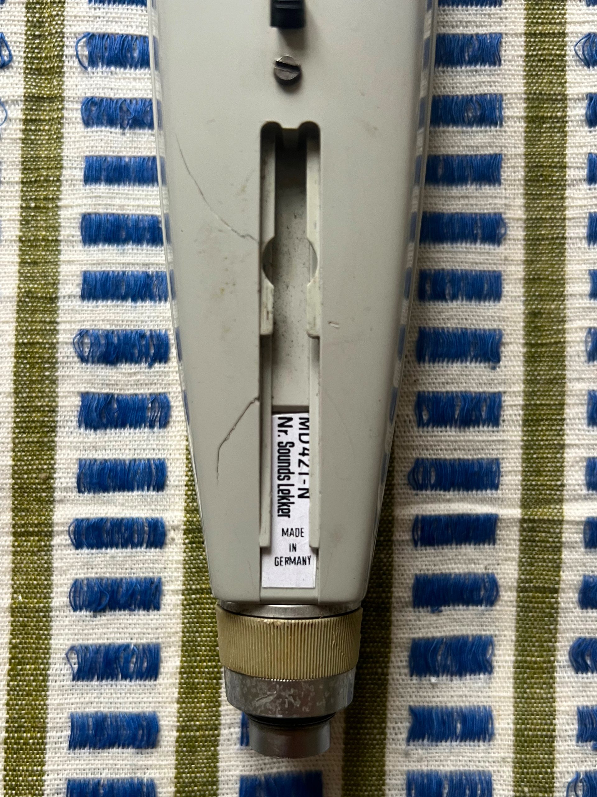 Sennheiser MD421 N Dynamic Microphone - Image 12