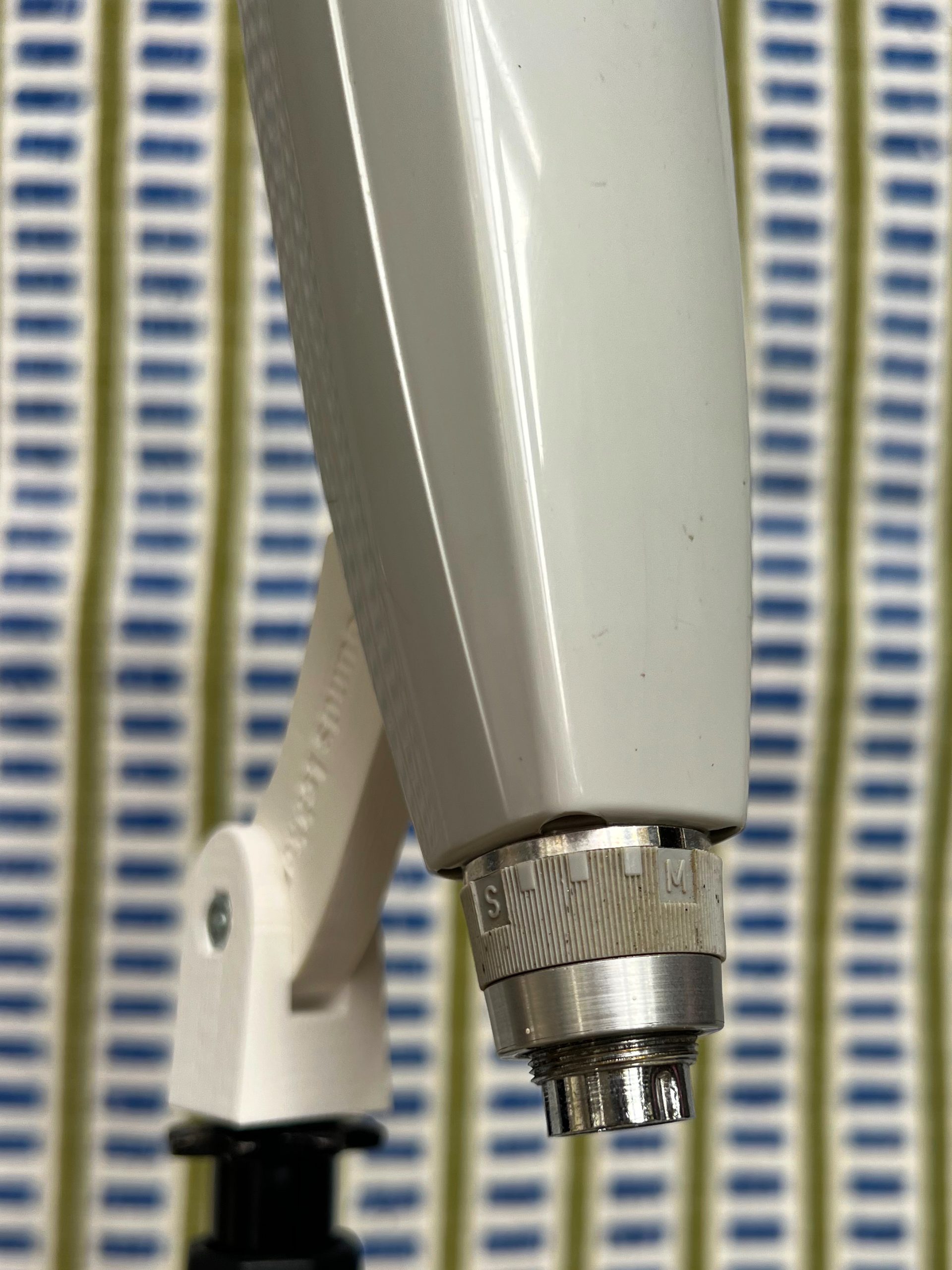 Sennheiser MD421 N Dynamic Microphone - Image 4