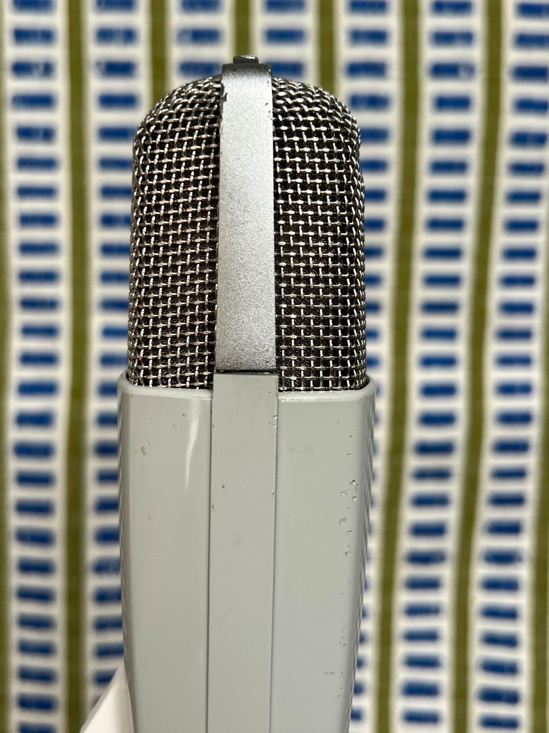 Sennheiser MD421 N Dynamic Microphone - Image 4