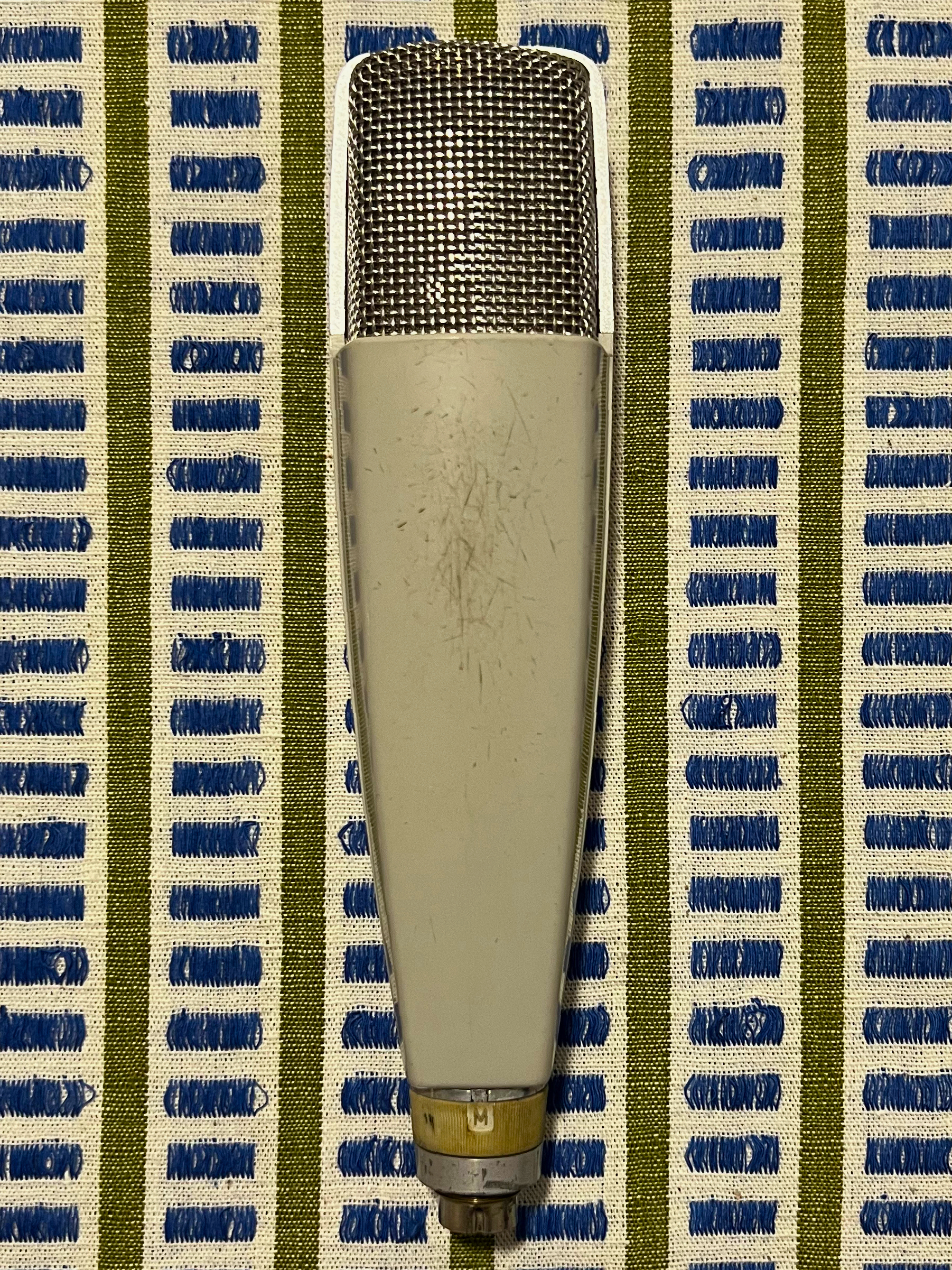 1960's Sennheiser MD421 HL Dynamic Microphone - Image 4