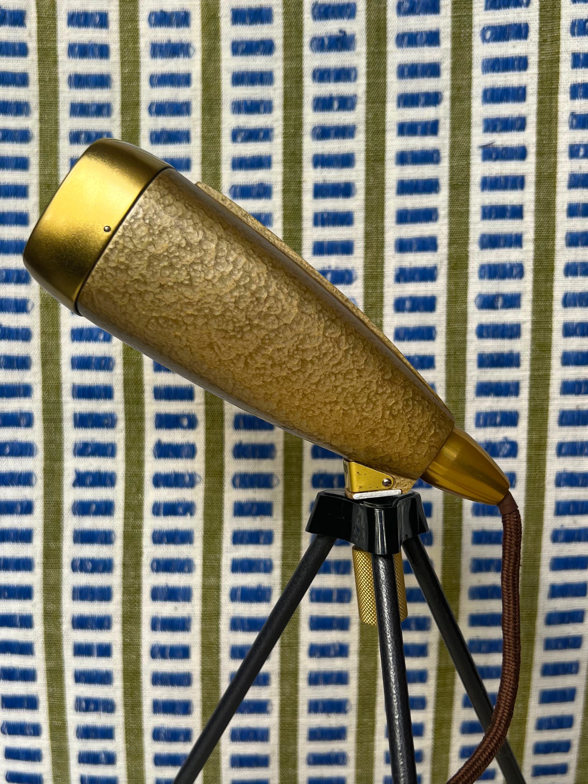 Grundig GDM-121 Omnidirectional Dynamic Microphone - Image 4