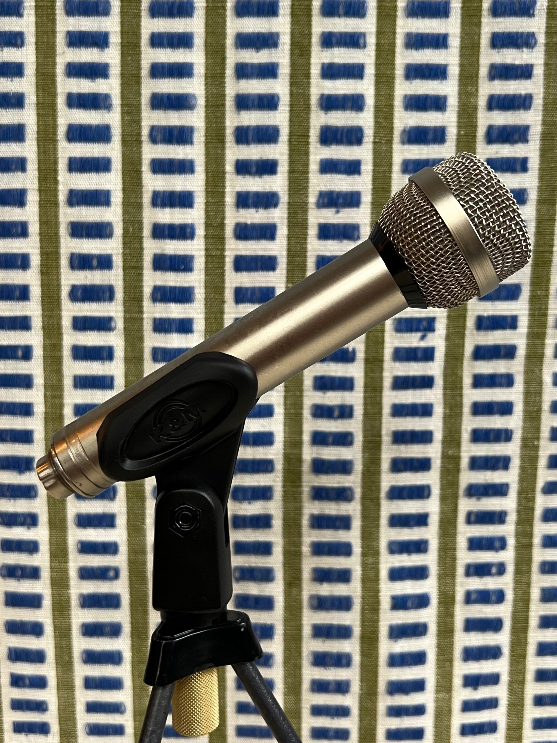 MB Elektronik MB215 Dynamic Microphone Pair - Image 5