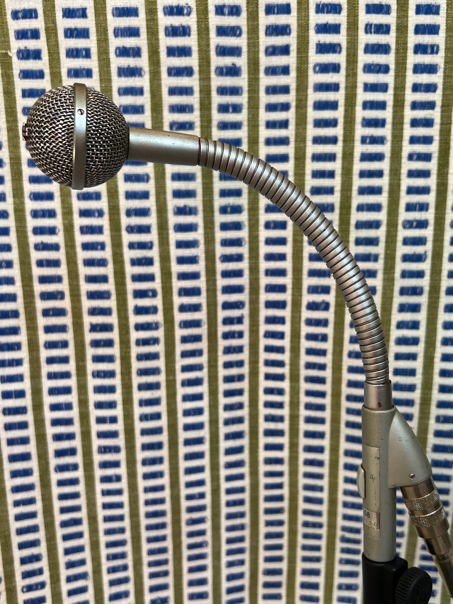 Sennheiser MD408 Gooseneck Cardioid Dynamic Microphone