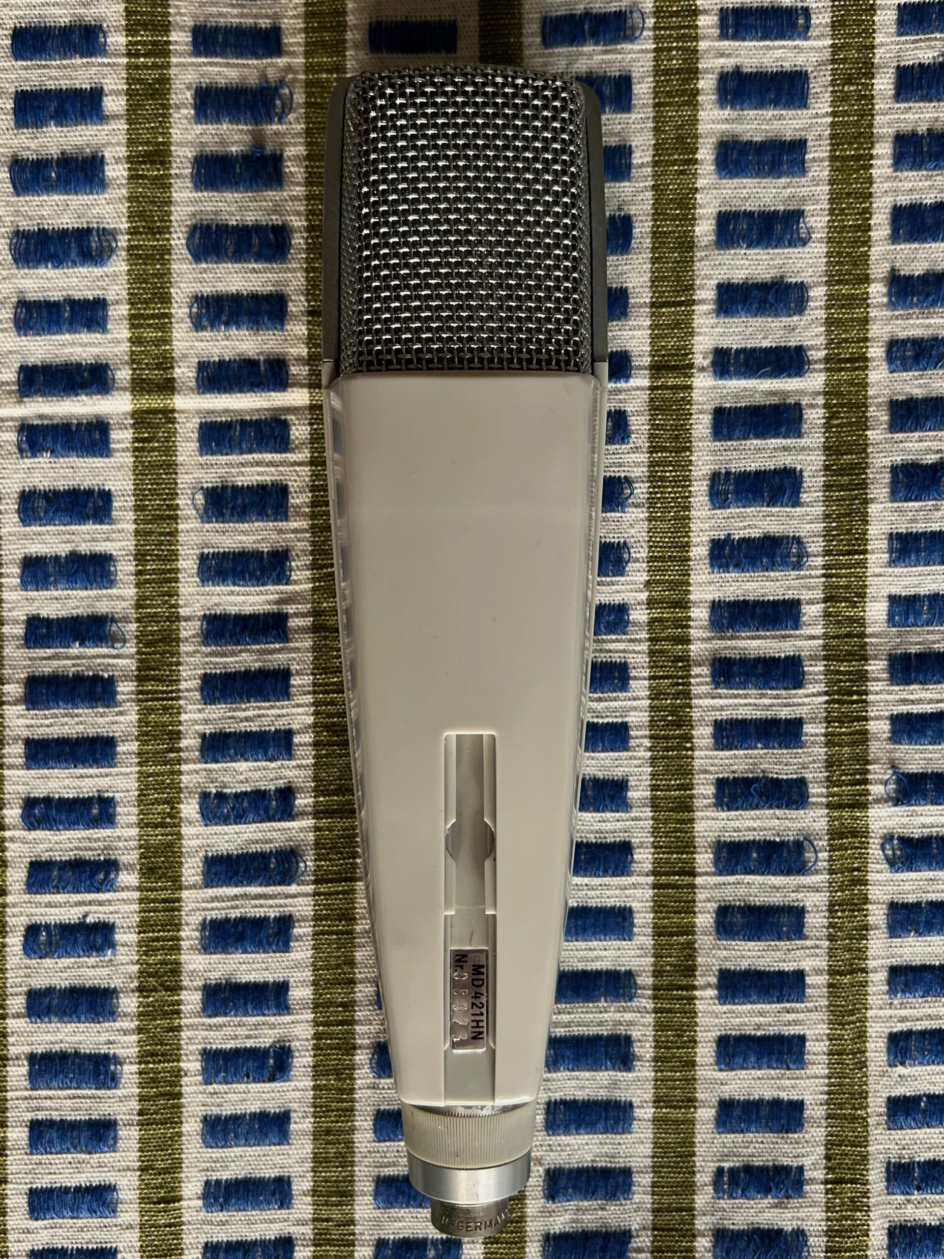 Sennheiser MD421-HN Cardioid Dynamic Microphone - Image 4
